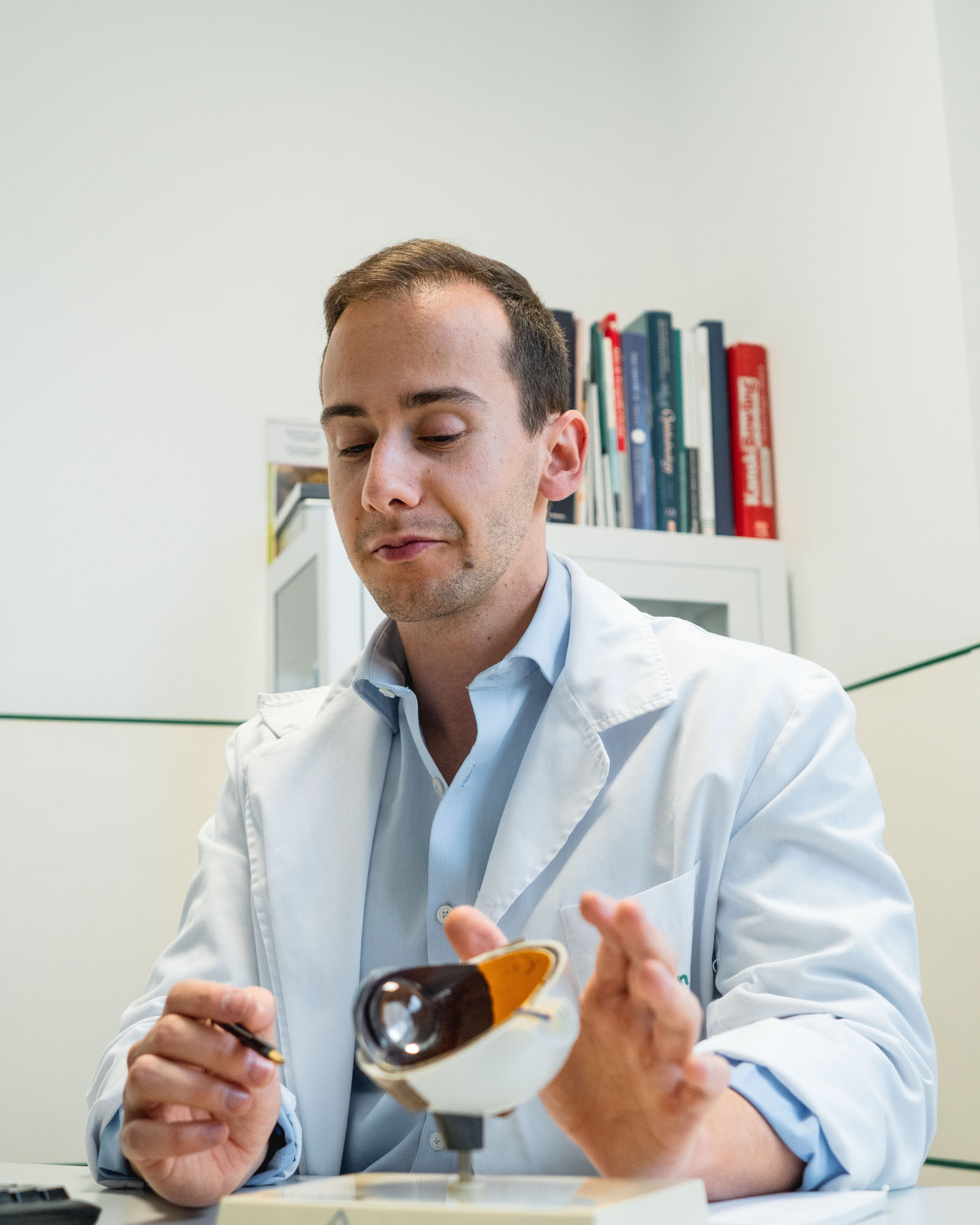 Contexto clínico do tratamento de roturas e buracos da retina na Oftalmologia Algarve